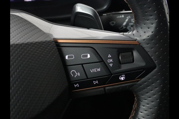 CUPRA Formentor 1.4 eHybrid VZ | 245pk | Stoelverwarming | 360 Camera | Adaptive cruise | Carplay | Navigatie | Sfeerverlichting | Keyless | Sportstoelen | Memory | PHEV | Plug In