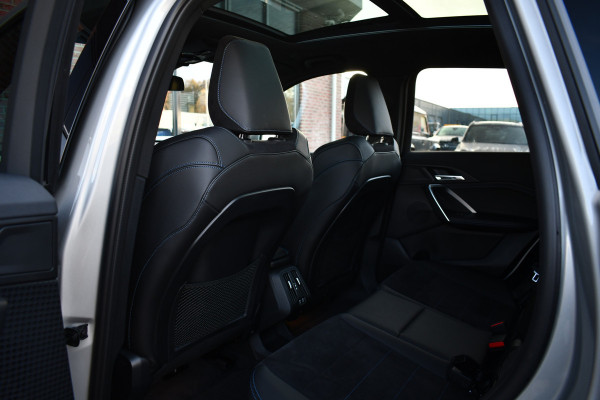 BMW X1 xDrive25e M-Sport Pano Trekhaak Camera 3786km!
