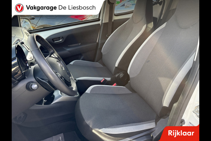 Toyota Aygo 1.0 VVT-i x-play/camera /airco/apple carplay/mf stuur/boeken