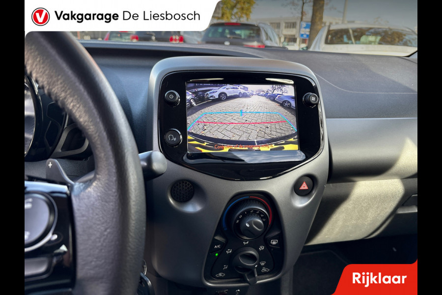 Toyota Aygo 1.0 VVT-i x-play/camera /airco/apple carplay/mf stuur/boeken