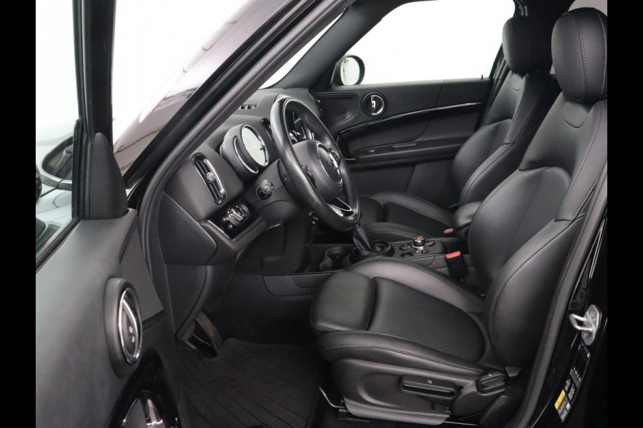 MINI Countryman 2.0 Cooper S E Ally Chili | Leder | Stoelverwarming | Adaptive cruise | Navigatie | 19'' | Full LED | Climate control | Bluetooth | Park Assist | PHEV | Plug In