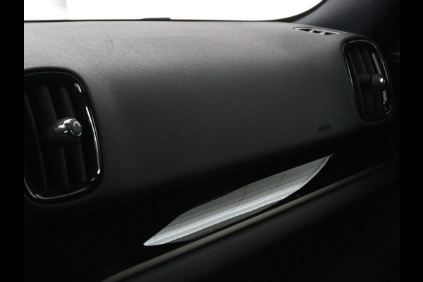 MINI Countryman 2.0 Cooper S E Ally Chili | Leder | Stoelverwarming | Adaptive cruise | Navigatie | 19'' | Full LED | Climate control | Bluetooth | Park Assist | PHEV | Plug In