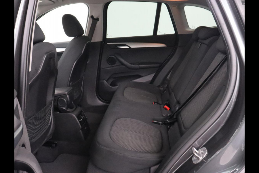 BMW X1 Xdrive25e Edrive Edition | Panoramadak | Stoelverwarming | Full LED | Navigatie | Climate control | Parkeerhulp | Cruise control | PHEV | Plug In