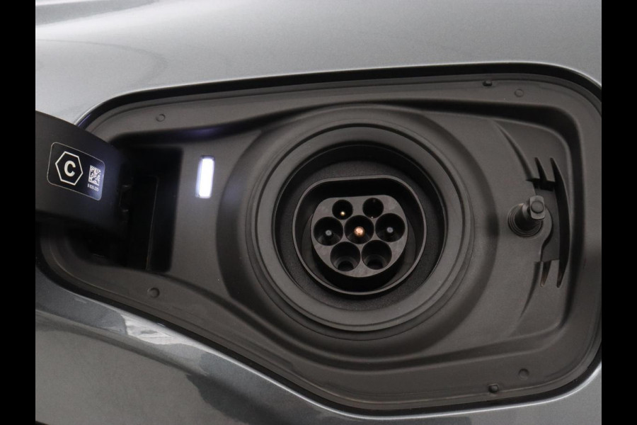 BMW X1 Xdrive25e Edrive Edition | Panoramadak | Stoelverwarming | Full LED | Navigatie | Climate control | Parkeerhulp | Cruise control | PHEV | Plug In