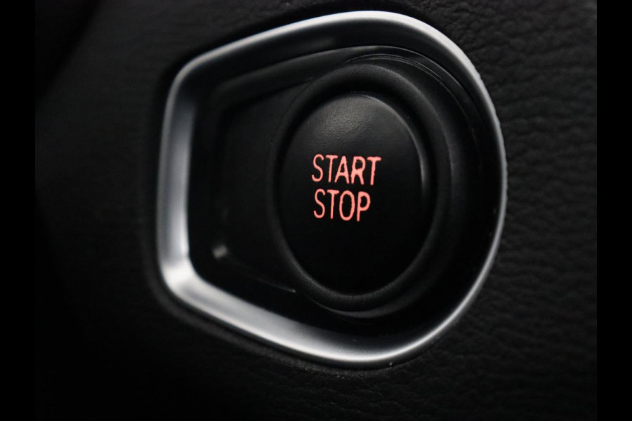 BMW X1 Xdrive25e Edrive Edition | Panoramadak | Stoelverwarming | Full LED | Navigatie | Climate control | Parkeerhulp | Cruise control | PHEV | Plug In