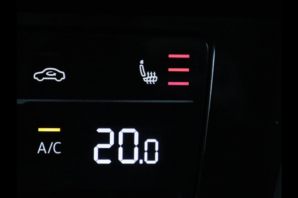 Volkswagen Passat 1.4 TSI PHEV GTE | Trekhaak | Stoelverwarming | Massage | Camera | Carplay | Adaptive cruise | Side Assist | Matrix LED | Navigatie | Parkeerhulp | Plug In