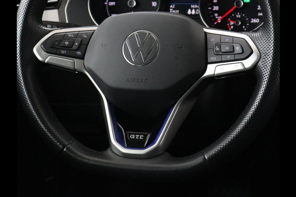 Volkswagen Passat 1.4 TSI PHEV GTE | Trekhaak | Stoelverwarming | Massage | Camera | Carplay | Adaptive cruise | Side Assist | Matrix LED | Navigatie | Parkeerhulp | Plug In