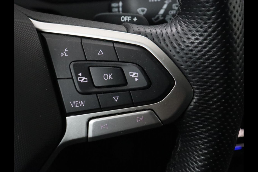 Volkswagen Passat 1.4 TSI PHEV GTE | Trekhaak | Stoelverwarming | Massage | Camera | Carplay | Adaptive cruise | Side Assist | Matrix LED | Navigatie | Parkeerhulp | Plug In