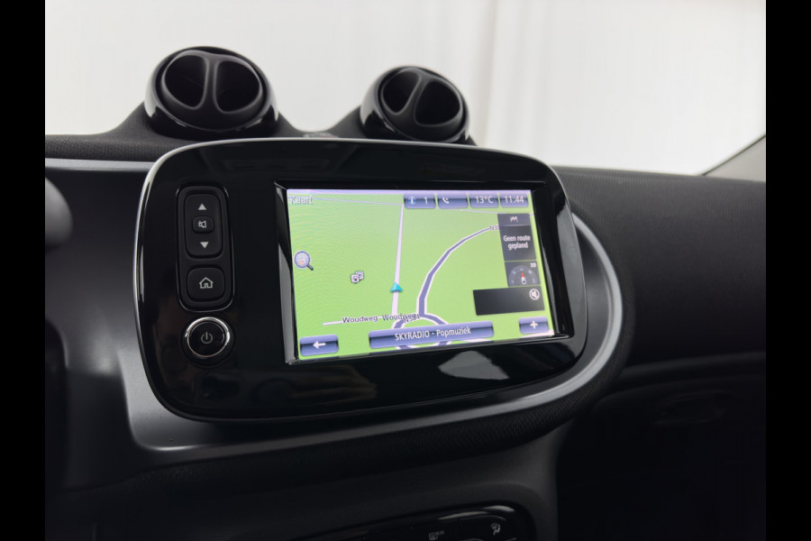 Smart Forfour EQ Comfort 18 kWh [ 3-Fase ] {SOH-95%} (INCL-BTW) Aut. *NAVI-FULLMAP | COMFORT-SEATS | AIRCO | CRUISE | PDC | 16''ALU*