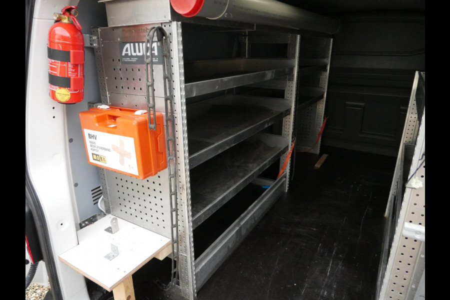 Volkswagen Transporter 2.0 TDI 110PK, L2H1, Airco