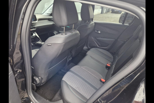 Peugeot 208 1.2 EAT8 100PK /I cockpit/AdapCruis/stoelverwarming