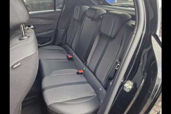 Peugeot 208 1.2 EAT8 100PK /I cockpit/AdapCruis/stoelverwarming