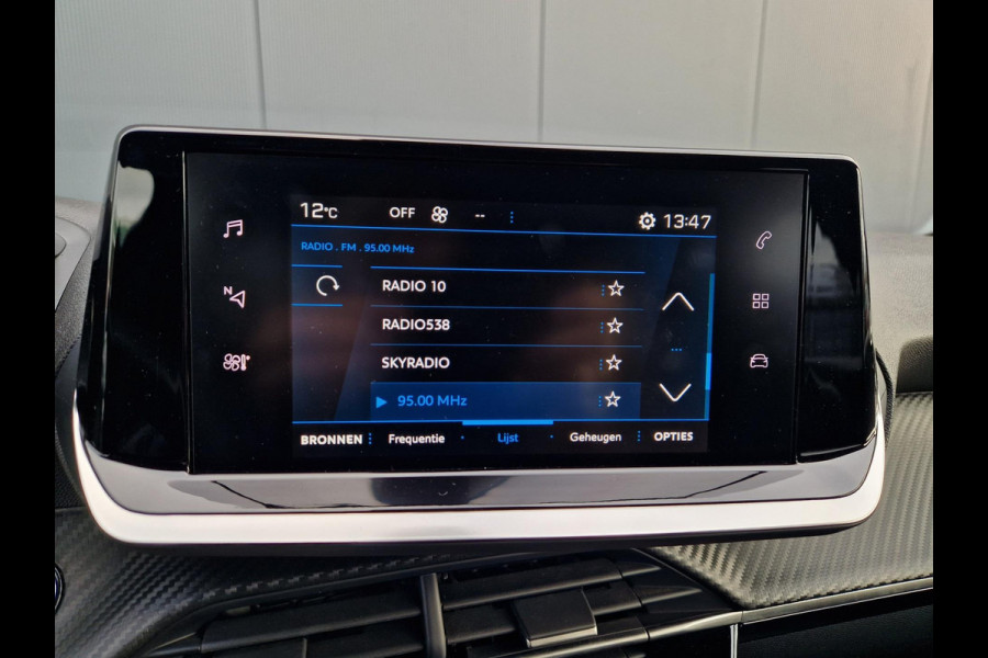 Peugeot 208 1.2 EAT8 100PK /I cockpit/AdapCruis/stoelverwarming