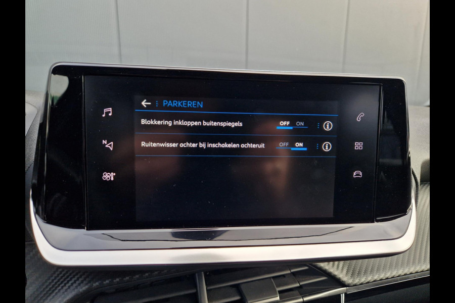 Peugeot 208 1.2 EAT8 100PK /I cockpit/AdapCruis/stoelverwarming