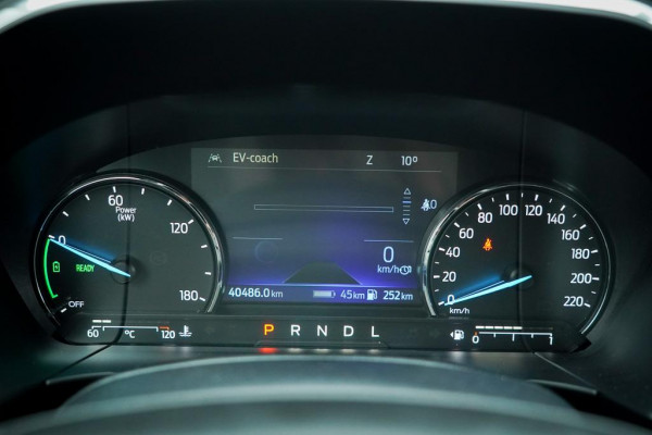 Ford Kuga 2.5 PHEV Titanium X / Winter Pack / Privacy Glass / Trekhaak voorbereiding