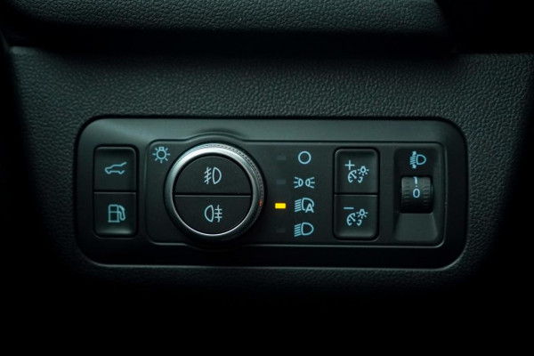 Ford Kuga 2.5 PHEV Titanium X / Winter Pack / Privacy Glass / Trekhaak voorbereiding