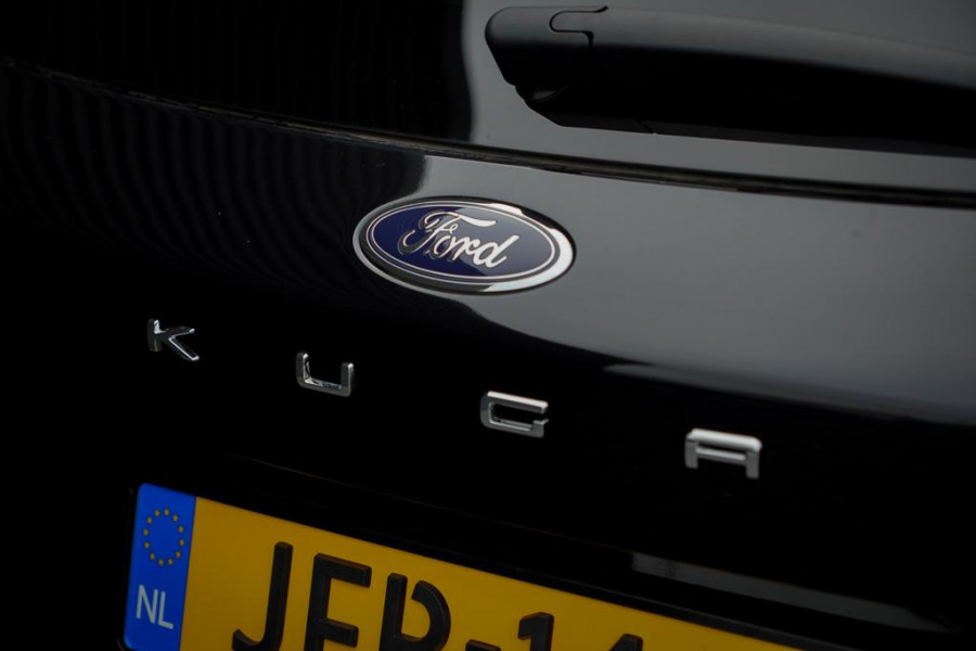 Ford Kuga 2.5 PHEV Titanium X / Winter Pack / Privacy Glass / Trekhaak voorbereiding