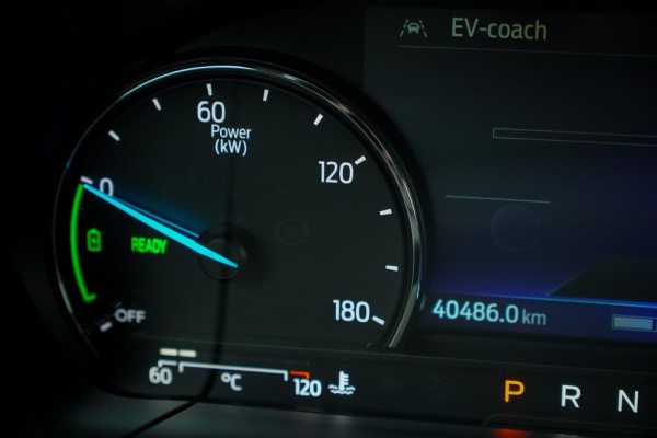 Ford Kuga 2.5 PHEV Titanium X / Winter Pack / Privacy Glass / Trekhaak voorbereiding