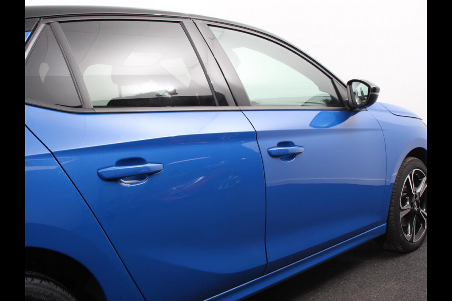 Opel Corsa 1.2 Turbo 136pk Hybrid GS Automaat | Navigatie | Apple Carplay/ Android Auto | Camera | Parkeersensoren | Cruise Control | Stoel- en stuurverwarming | Airco | Lichtmetalen velgen | Getinte ramen