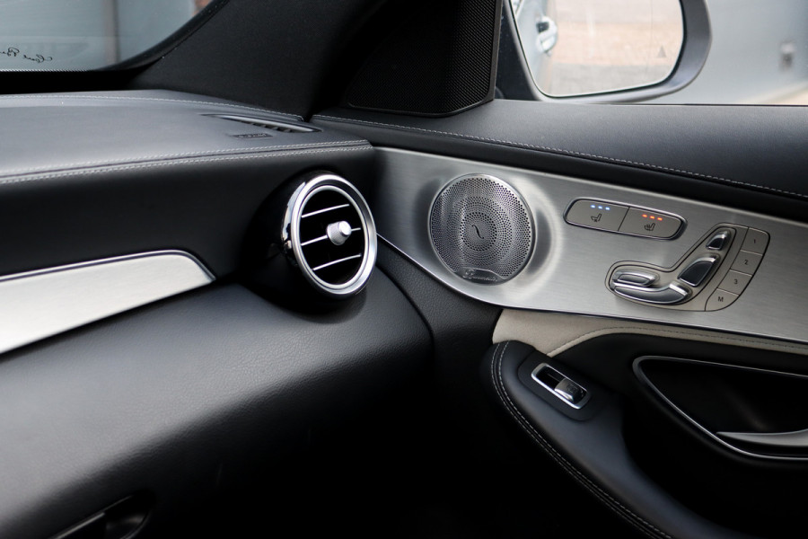 Mercedes-Benz C-Klasse Estate AMG 63 S | 510pk | Distronic+ | Memory | Burmester | AMG Drivers Package | Stoelventilatie | Panoramadak | Trekhaak | HUD | Surround Camera | Nightpakket | Schakelbare Uitlaat |