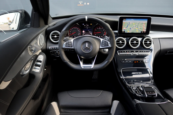 Mercedes-Benz C-Klasse Estate AMG 63 S | 510pk | Distronic+ | Memory | Burmester | AMG Drivers Package | Stoelventilatie | Panoramadak | Trekhaak | HUD | Surround Camera | Nightpakket | Schakelbare Uitlaat |