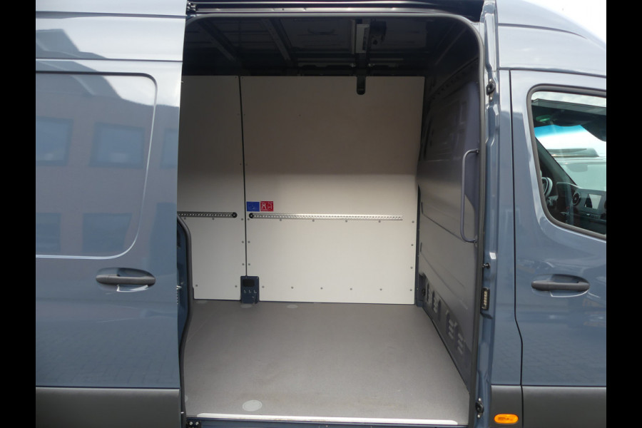 Mercedes-Benz Sprinter 315 CDI L2H2 LED Adaptive Cruise Control 360 Camera