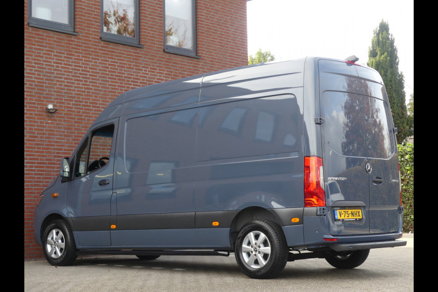 Mercedes-Benz Sprinter 315 CDI L2H2 LED Adaptive Cruise Control 360 Camera