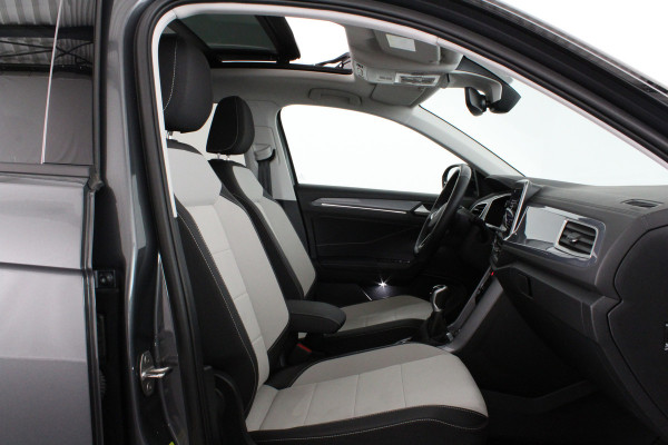 Volkswagen T-Roc 1.0 TSI Style Pano.schuif/Camera/Zwart dak/Stoelverwarming...