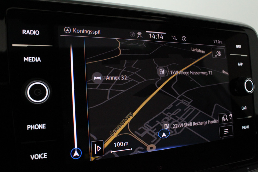 Volkswagen T-Roc 1.0 TSI Style Pano.schuif/Camera/Zwart dak/Stoelverwarming...