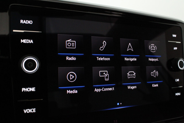 Volkswagen T-Roc 1.0 TSI Style Pano.schuif/Camera/Zwart dak/Stoelverwarming...