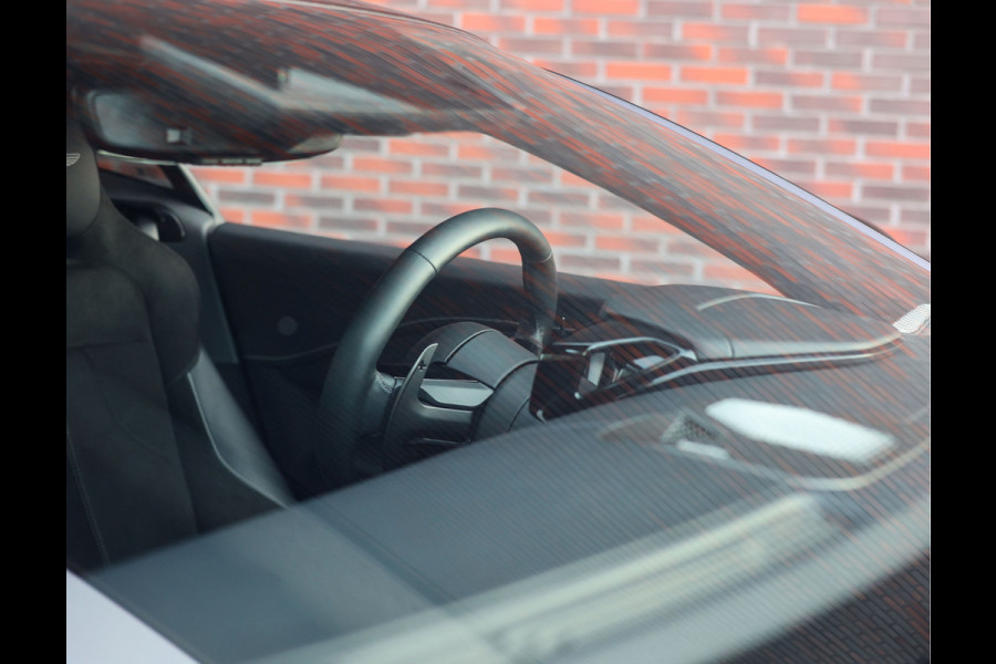 Aston Martin Vantage 4.0 V8 | Quicksilver uitlaat - Onyx Black