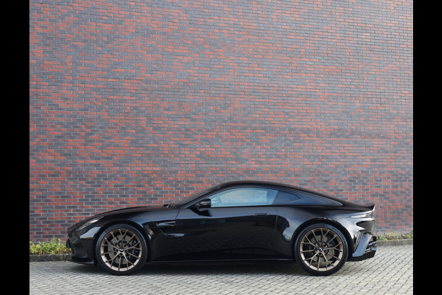 Aston Martin Vantage 4.0 V8 | Quicksilver uitlaat - Onyx Black