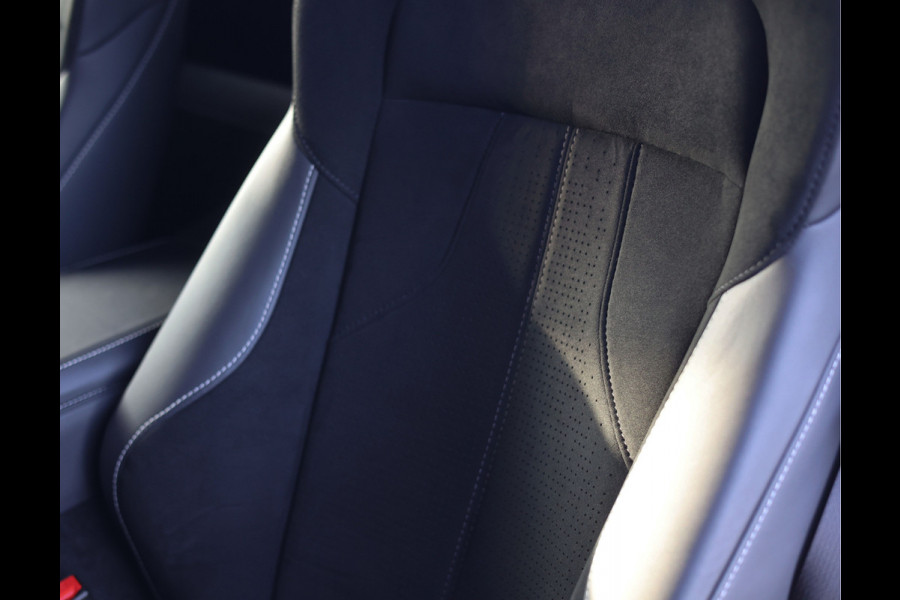 Aston Martin Vantage 4.0 V8 | Quicksilver uitlaat - Onyx Black