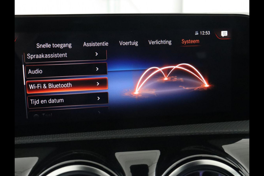 Mercedes-Benz A-Klasse 250e AMG Limited | Stoelverwarming | Widescreen | Sfeerverlichting | Camera | Navigatie | Leder/Alcantara | Park Assist | Sportstoelen | Full LED | Climate control | PHEV | Plug In