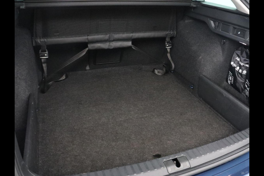 Škoda Octavia 1.5 TSI First Edition | Head-Up | Stoelverwarming | Adaptive cruise | Leder/Alcantara | Side Assist | Matrix LED | Keyless | Virtual Cockpit | Carplay | Navigatie | Park Assist