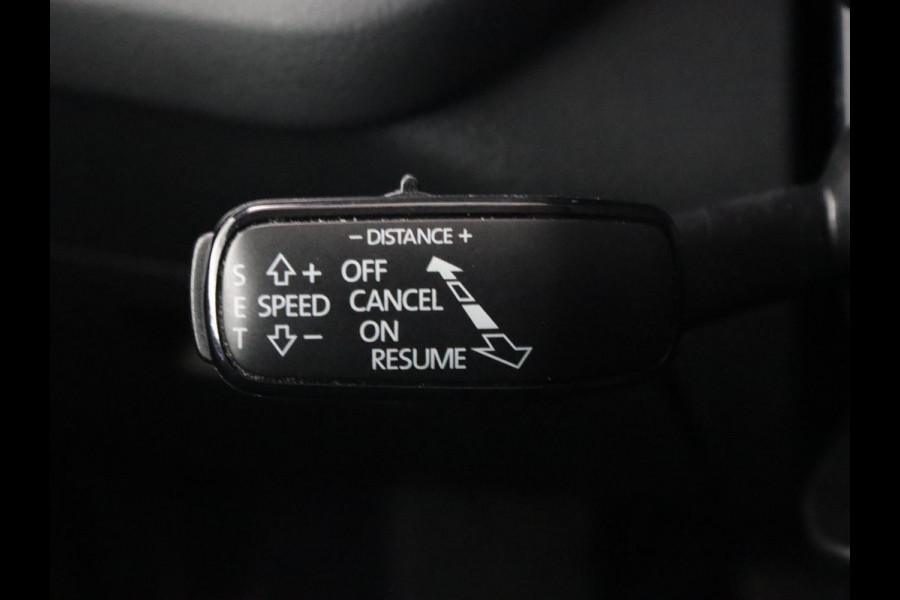 Škoda Octavia 1.5 TSI First Edition | Head-Up | Stoelverwarming | Adaptive cruise | Leder/Alcantara | Side Assist | Matrix LED | Keyless | Virtual Cockpit | Carplay | Navigatie | Park Assist