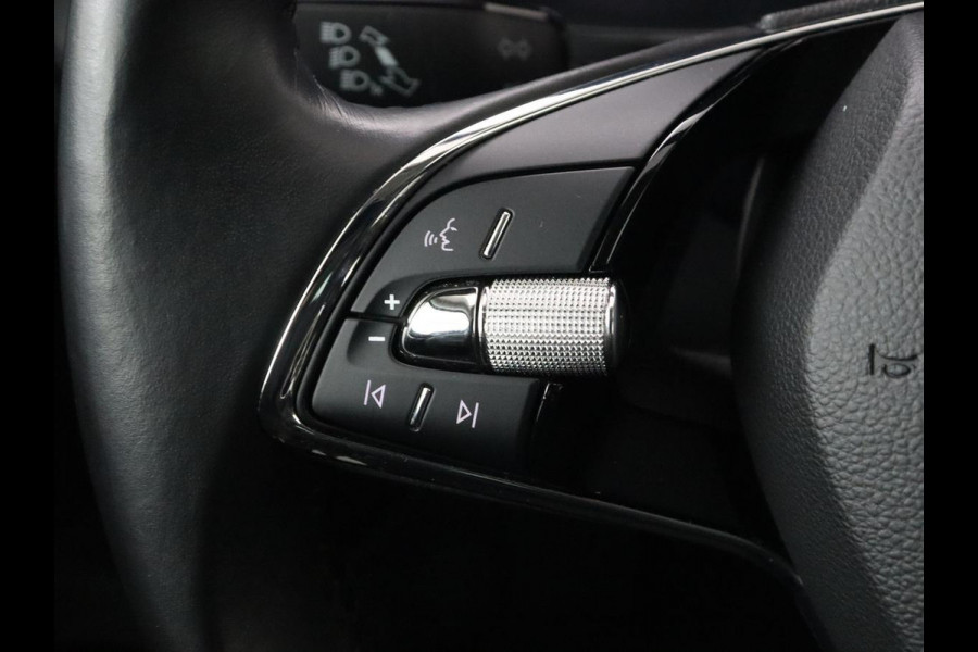 Škoda Octavia 1.5 TSI First Edition | Head-Up | Stoelverwarming | Adaptive cruise | Leder/Alcantara | Side Assist | Matrix LED | Keyless | Virtual Cockpit | Carplay | Navigatie | Park Assist
