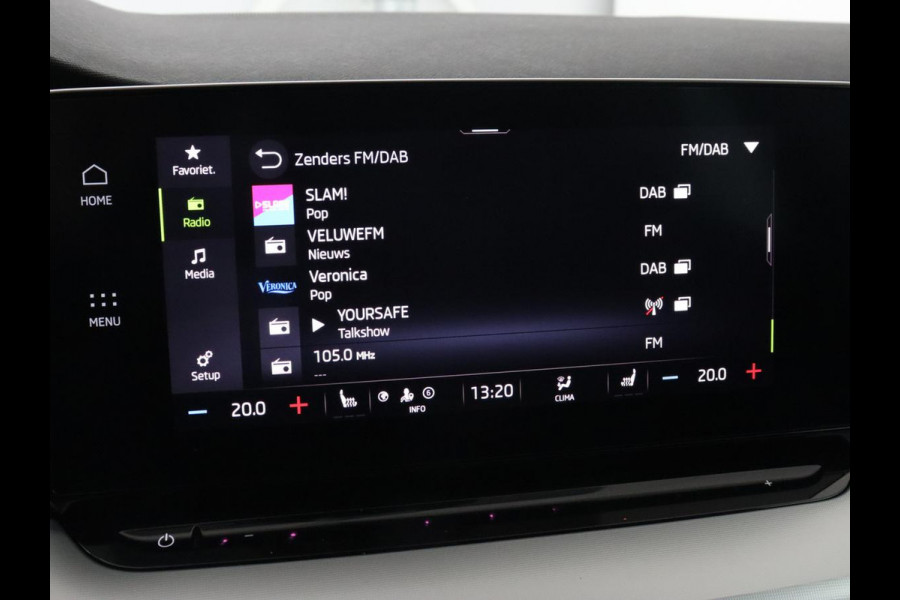 Škoda Octavia 1.5 TSI First Edition | Head-Up | Stoelverwarming | Adaptive cruise | Leder/Alcantara | Side Assist | Matrix LED | Keyless | Virtual Cockpit | Carplay | Navigatie | Park Assist