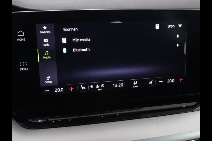 Škoda Octavia 1.5 TSI First Edition | Head-Up | Stoelverwarming | Adaptive cruise | Leder/Alcantara | Side Assist | Matrix LED | Keyless | Virtual Cockpit | Carplay | Navigatie | Park Assist