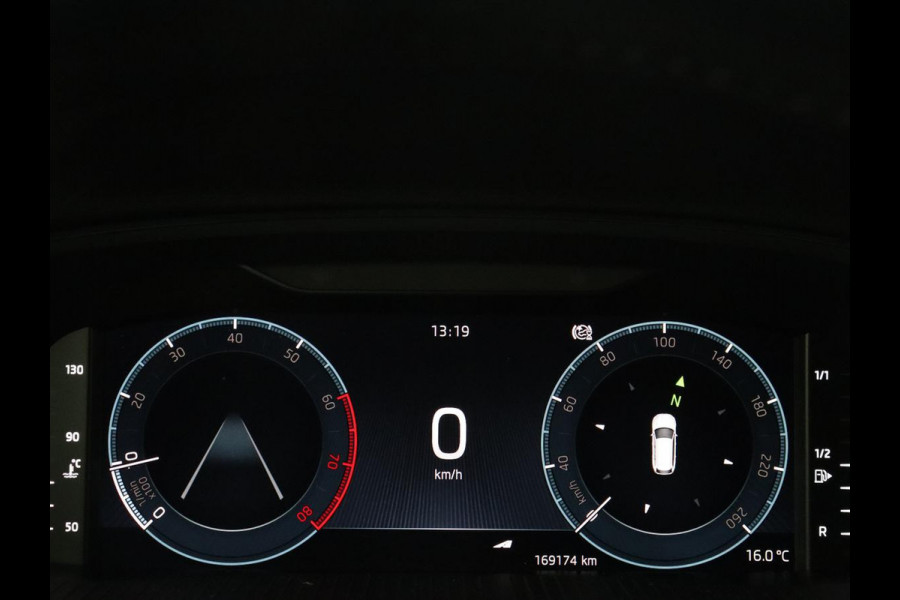 Škoda Octavia 1.5 TSI First Edition | Head-Up | Stoelverwarming | Adaptive cruise | Leder/Alcantara | Side Assist | Matrix LED | Keyless | Virtual Cockpit | Carplay | Navigatie | Park Assist