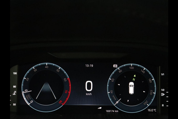 Škoda Octavia 1.5 TSI First Edition | Head-Up | Stoelverwarming | Adaptive cruise | Leder/Alcantara | Side Assist | Matrix LED | Keyless | Virtual Cockpit | Carplay | Navigatie | Park Assist