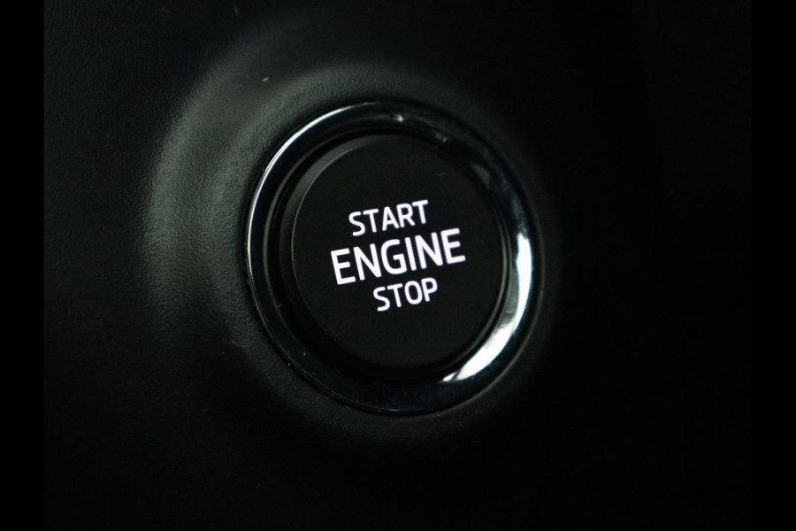 Škoda Octavia 1.5 TSI First Edition | Head-Up | Stoelverwarming | Adaptive cruise | Leder/Alcantara | Side Assist | Matrix LED | Keyless | Virtual Cockpit | Carplay | Navigatie | Park Assist