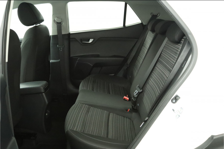 Kia Stonic 1.0 T-GDi MHEV DynamicPlusLine Apple Carplay/Android Auto - Cruise Control - Climate Control - Navigatie - Stoel/Stuur Verwarming - Fabrieksgarantie tot 10-2031