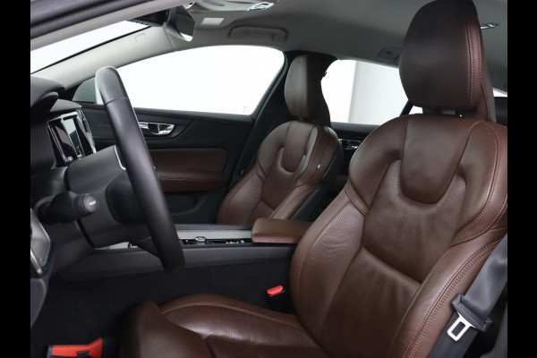 Volvo V60 Cross Country 2.0 T5 AWD Pro | Stoelventilatie | Massage | Massage | Trekhaak | Adaptive cruise | Nappaleder | Camera | Carplay | Harman/Kardon | Stoelverwarming | Navigatie | Memory | Full LED