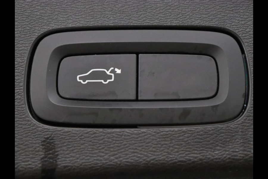 Volvo V60 Cross Country 2.0 T5 AWD Pro | Stoelventilatie | Massage | Massage | Trekhaak | Adaptive cruise | Nappaleder | Camera | Carplay | Harman/Kardon | Stoelverwarming | Navigatie | Memory | Full LED
