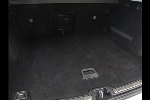 Volvo V60 Cross Country 2.0 T5 AWD Pro | Stoelventilatie | Massage | Massage | Trekhaak | Adaptive cruise | Nappaleder | Camera | Carplay | Harman/Kardon | Stoelverwarming | Navigatie | Memory | Full LED
