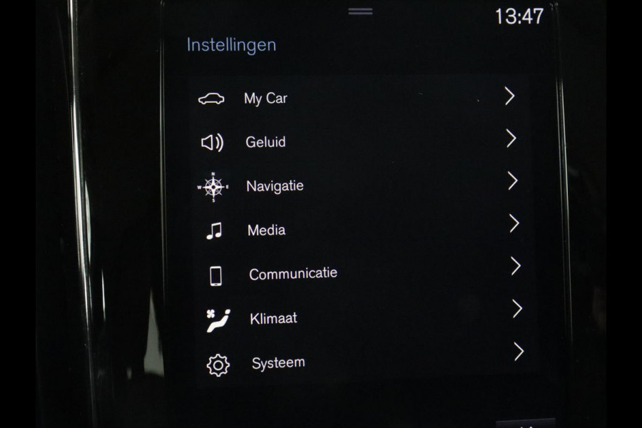 Volvo V60 Cross Country 2.0 T5 AWD Pro | Stoelventilatie | Massage | Massage | Trekhaak | Adaptive cruise | Nappaleder | Camera | Carplay | Harman/Kardon | Stoelverwarming | Navigatie | Memory | Full LED