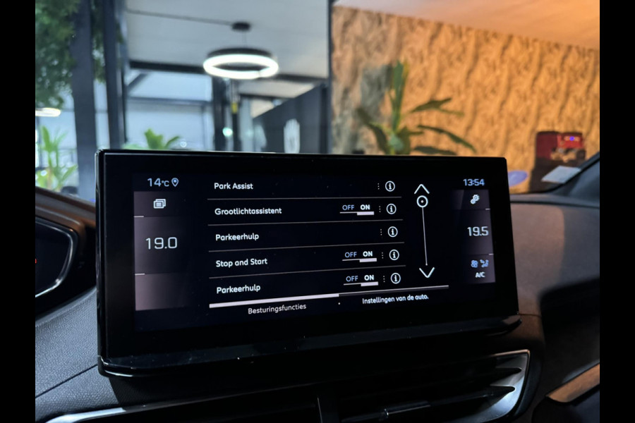 Peugeot 3008 1.2 PureTech GT Garantie Afn. Trekhaak Memory 360 Carplay Elek Achterklep Blindspot ACC Navi Clima Sfeer LED Rijklaar