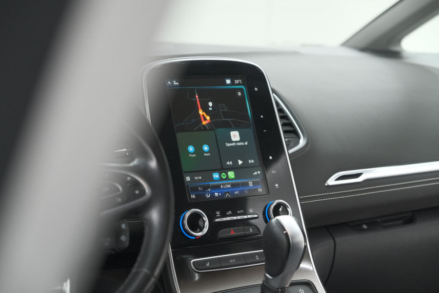 Renault Scénic TCe 140 EDC Bose | Trekhaak | Camera | Stoelverwarming | Adaptieve Cruise Control | Dodehoekdetectie