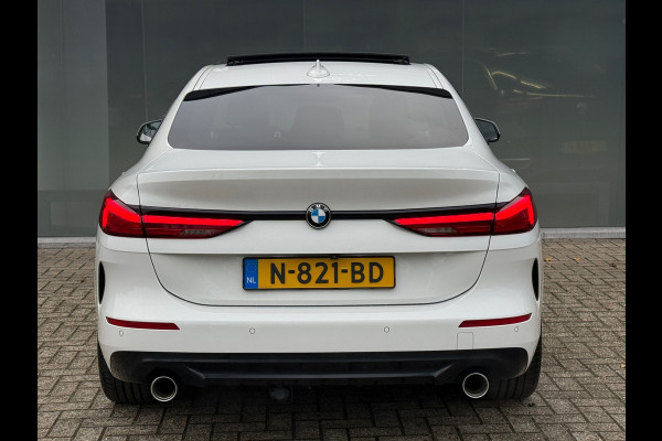 BMW 2 Serie Gran Coupé 220i Sport Line 178PK Pano|Sportstoelen|LED